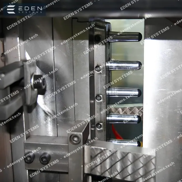Mold and preforms for PET container production